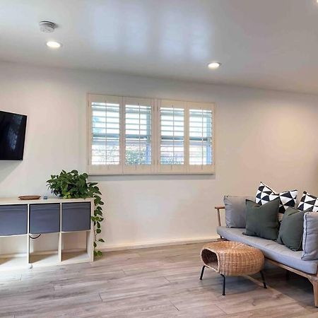 The Cozy Oasis - A Renovated And Modern Studio Near Lax + Sofi + Beaches + Freeway Lawndale Buitenkant foto